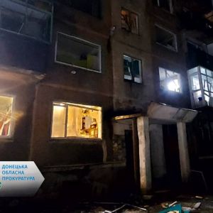 Збройні сили рф скинули ракети на Мирноград – шестеро поранених, у тому числі двоє дітей Збройні сили рф скинули ракети на Мирноград – шестеро поранених, у тому числі двоє дітей