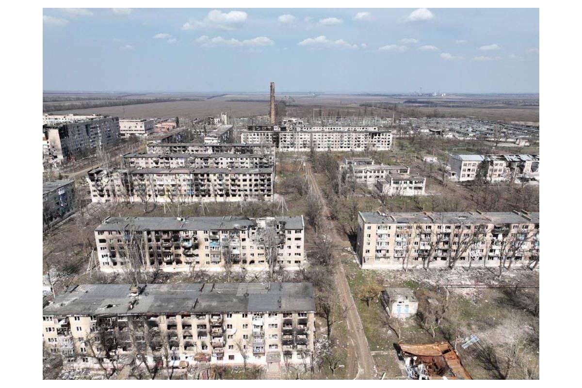 Фото знищеного рашистами Вугледару від голови Донецької ОВА Павла Кириленка Фото знищеного рашистами Вугледару від голови Донецької ОВА Павла Кириленка
