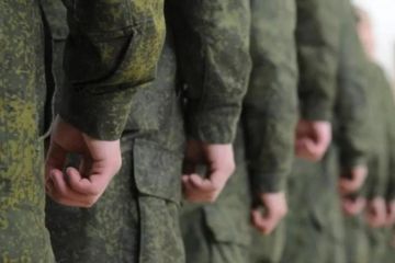 Російське вторгнення в Україну : росія намагається поповнити втрати живої сили, обіцяючи контрактникам захмарні зарплати та можливість мародерства Російське вторгнення в Україну : росія намагається поповнити втрати живої сили, обіцяючи контрактникам захмарні зарплати та можливість мародерства