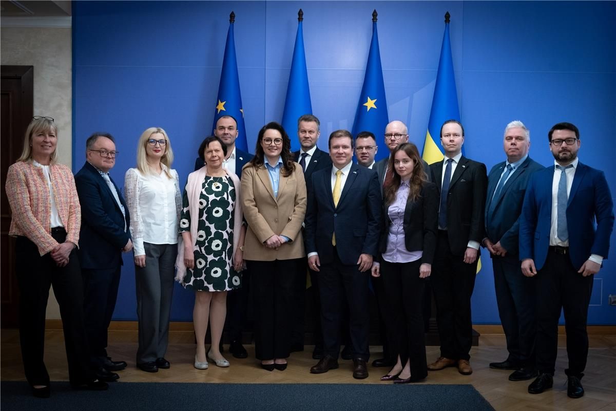 Міністр економіки: Інвестиційні можливості України в найближчі 10 років становлять понад $292 млрд Міністр економіки: Інвестиційні можливості України в найближчі 10 років становлять понад $292 млрд