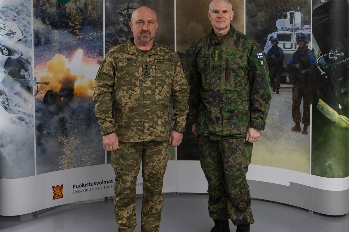 Командувач Сухопутних військ ЗС України за запрошенням Командувача Сухопутних військ Фінляндії Maavoimat - Armén - The Finnish Army генерал-лейтенанта Пасі Валімʼякі, в межах відрядження до Фінляндії взяв участь в низці двосторонніх заходів Командувач Сухопутних військ ЗС України за запрошенням Командувача Сухопутних військ Фінляндії Maavoimat - Armén - The Finnish Army генерал-лейтенанта Пасі Валімʼякі, в межах відрядження до Фінляндії взяв участь в низці двосторонніх заходів