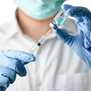 ​У Великій Британії розпочалися перші в світі клінічні випробування мРНК-вакцини проти меланоми, найсмертоноснішого типу раку шкіри