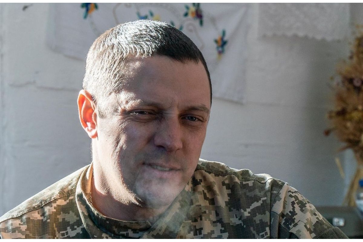 У районі траси Бахмут — Лисичанськ на Луганщині загинув військовий Валерій Гонта, який пройшов бої за Донецький аеропорт, бої на Світлодарській дузі та за Піски. У районі траси Бахмут — Лисичанськ на Луганщині загинув військовий Валерій Гонта, який пройшов бої за Донецький аеропорт, бої на Світлодарській дузі та за Піски.