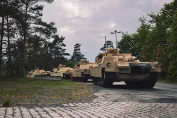 ​Американські танки Abrams M1A1 на полігоні Графенвер у Німеччині для навчання українських танкістів