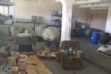 У Дніпрі викрили виробників сумнівного антисептику У Дніпрі викрили виробників сумнівного антисептику