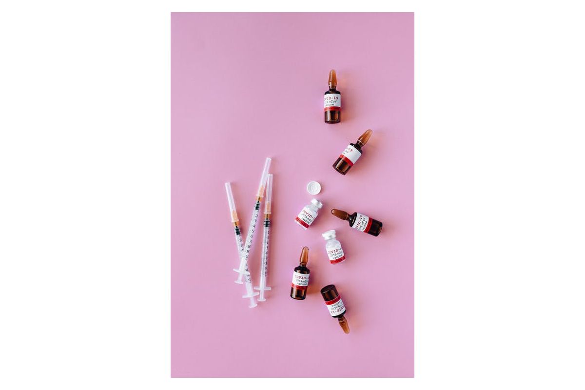 В Україні дозволять робити щеплення від COVID-19 дітям та всім охочим В Україні дозволять робити щеплення від COVID-19 дітям та всім охочим