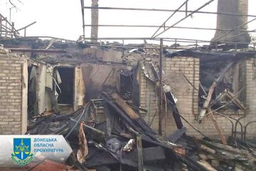 Мати загинула, батько з 5-річною дитиною у лікарні – жахливі наслідки обстрілу Красногорівки Мати загинула, батько з 5-річною дитиною у лікарні – жахливі наслідки обстрілу Красногорівки