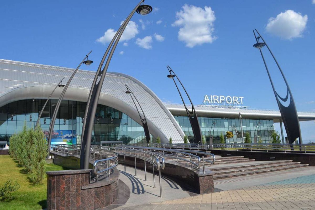 Режим обмеження польотів в 11 аеропортів півдня та центральної частини росії продовжено до 2 жовтня Режим обмеження польотів в 11 аеропортів півдня та центральної частини росії продовжено до 2 жовтня