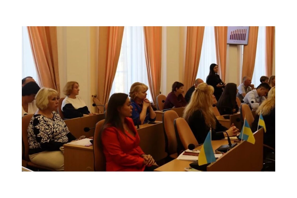 Викладачі Полтавського педуніверситету взяли участь у презентації проєкту Стратегії розвитку Полтавської міської територіальної громади до 2027 р. Викладачі Полтавського педуніверситету взяли участь у презентації проєкту Стратегії розвитку Полтавської міської територіальної громади до 2027 р.