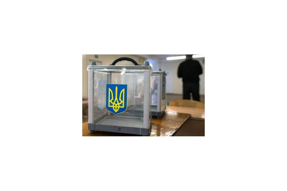 У Полтаві поліцейські виявили порушення на виборчих дільницях У Полтаві поліцейські виявили порушення на виборчих дільницях