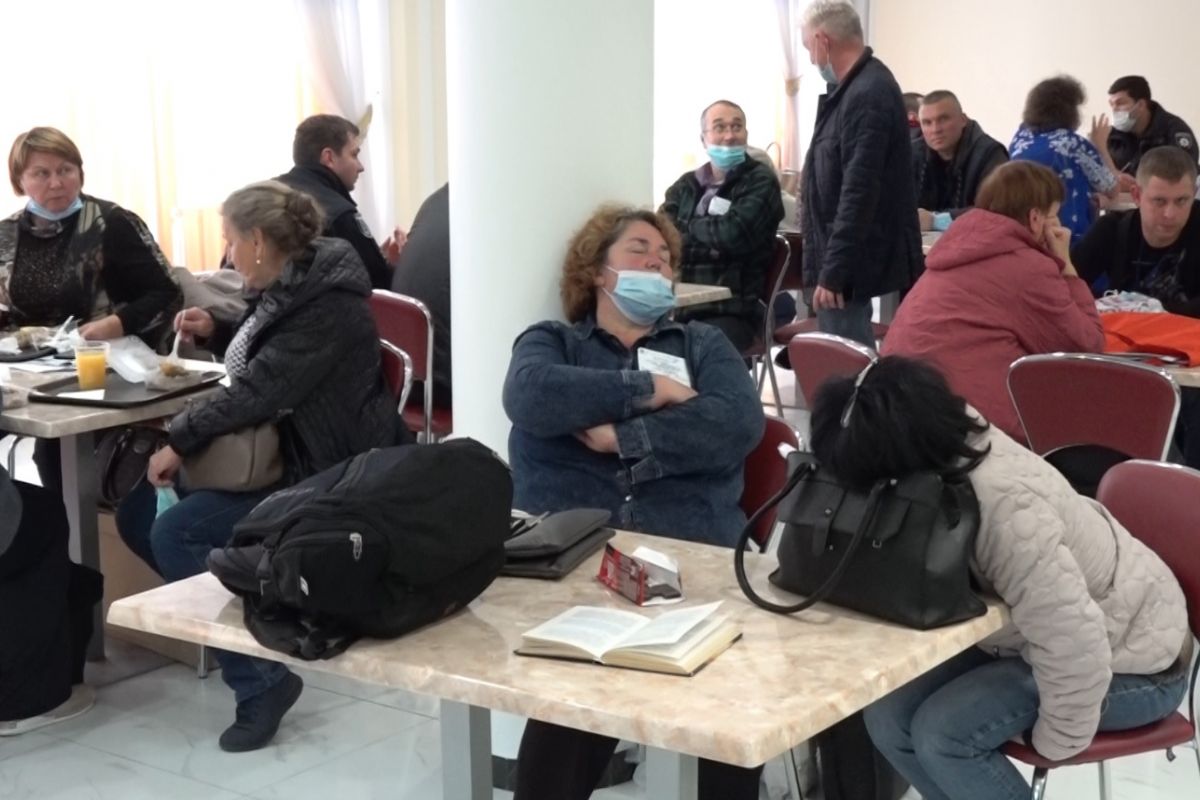 Небачена черга: половину протоколів Дніпровська міська ТВК відправляє на уточнення Небачена черга: половину протоколів Дніпровська міська ТВК відправляє на уточнення