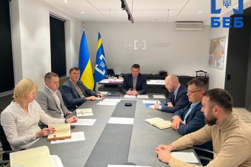 Санкційна політика щодо активів рф та розслідування фактів виведення валютних цінностей з України – перспективні напрями співпраці БЕБ з бельгійськими колегами. Санкційна політика щодо активів рф та розслідування фактів виведення валютних цінностей з України – перспективні напрями співпраці БЕБ з бельгійськими колегами.