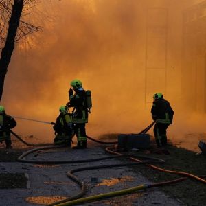 Нічна атака РФ: у Києві троє загиблих, 29 поранених Нічна атака РФ: у Києві троє загиблих, 29 поранених