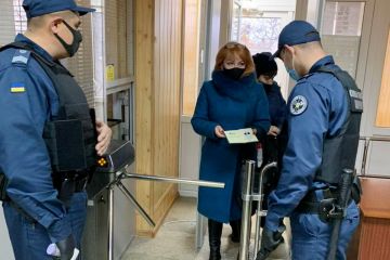 П’ять судових установ на Донеччині, Буковині, Запоріжжі та Рівненщині перейшли під захист Служби судової охорони  П’ять судових установ на Донеччині, Буковині, Запоріжжі та Рівненщині перейшли під захист Служби судової охорони