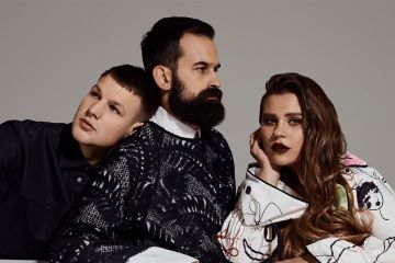 Солістка гурту KAZKA стала білявкою задля нового відео Солістка гурту KAZKA стала білявкою задля нового відео