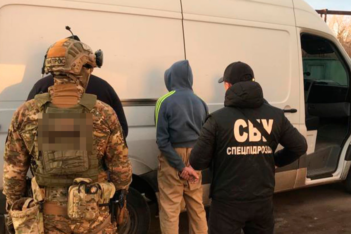 На Миколаївщині викрили чотири підпільні цехи На Миколаївщині викрили чотири підпільні цехи