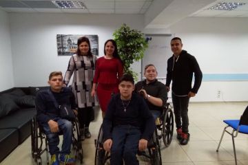 Петровский Александр Владимирович: Тренинг по заработку в интернете для воспитанников дома-интерната с ограниченными физическими возможностями Петровский Александр Владимирович: Тренинг по заработку в интернете для воспитанников дома-интерната с ограниченными физическими возможностями