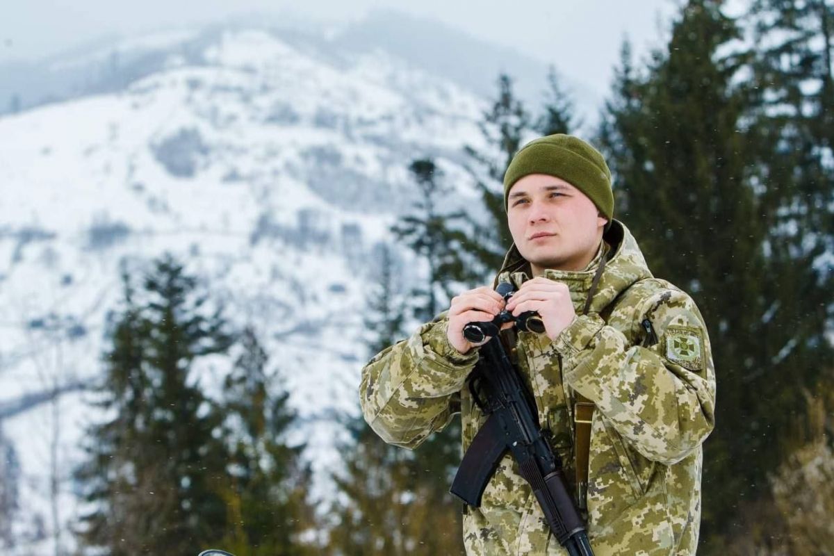 На Закарпатті прикордонники України та Румунії розшукують чотирьох чоловіків, які загубилися у горах На Закарпатті прикордонники України та Румунії розшукують чотирьох чоловіків, які загубилися у горах