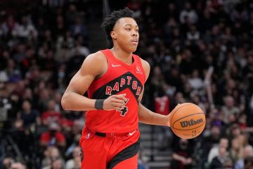 Розкішний данк на 360 градусів від форварда "Торонто": момент дня в НБА Розкішний данк на 360 градусів від форварда "Торонто": момент дня в НБА