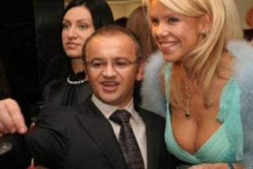 Мільярдні схеми. Як власнику енергогрупи Шкрібляку вдається уникати кримінальної відповідальності   Мільярдні схеми. Як власнику енергогрупи Шкрібляку вдається уникати кримінальної відповідальності