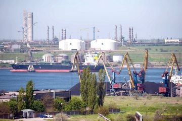 Довкола порту «Южний» точаться запеклі баталії Довкола порту «Южний» точаться запеклі баталії