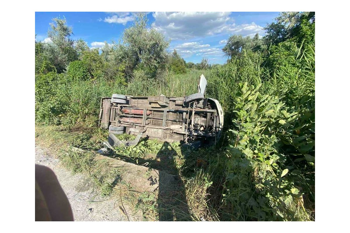 Поліція відшукала водія-втікача, який спричинив ДТП з 15 постраждалими