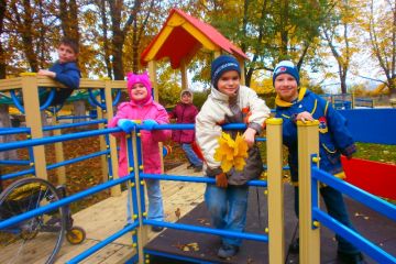 Еміль Карленович Арутюнян: дітям з Дніпровського дитячого будинку-інтенату з особливими потребами влаштували справжнє свято Еміль Карленович Арутюнян: дітям з Дніпровського дитячого будинку-інтенату з особливими потребами влаштували справжнє свято