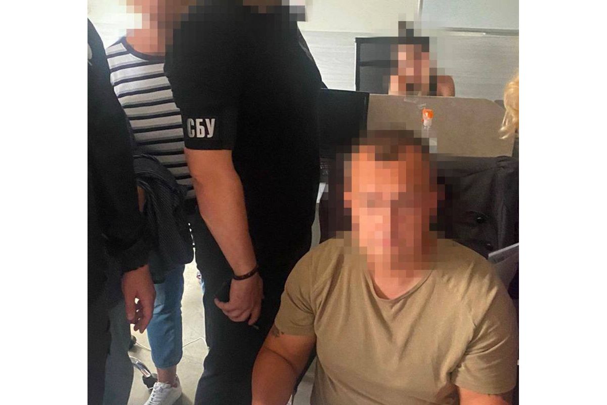 СБУ повідомила про підозру нардепу Юрію Арістову, який відпочивав на Мальдівах під час війни СБУ повідомила про підозру нардепу Юрію Арістову, який відпочивав на Мальдівах під час війни