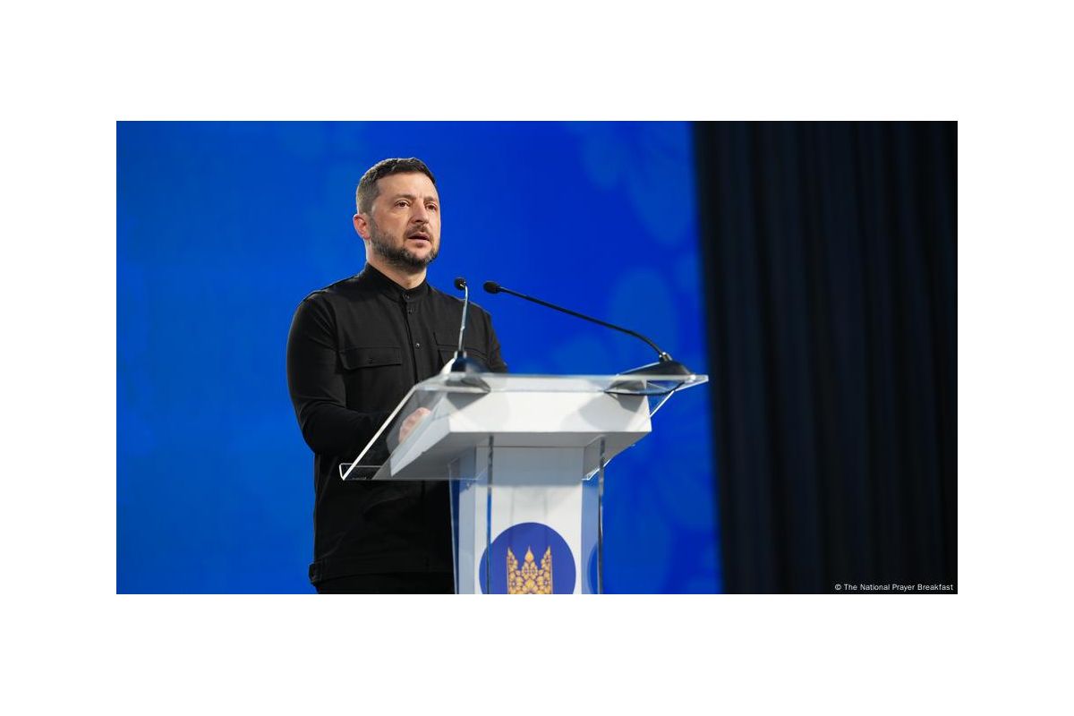 Зеленський анонсував контакти щодо місця перемовин з РФ Зеленський анонсував контакти щодо місця перемовин з РФ