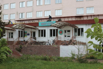 Підозра в 1 мільйон: керівника фірми, яка займається ремонтом лікарні в Новгороді-Сіверському, підозрюють у заволодінні коштами Підозра в 1 мільйон: керівника фірми, яка займається ремонтом лікарні в Новгороді-Сіверському, підозрюють у заволодінні коштами