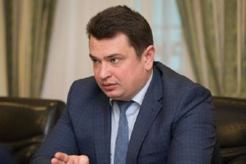 Окружной админсуд Киева решил отстранить Сытника от должности главы НАБУ Окружной админсуд Киева решил отстранить Сытника от должности главы НАБУ