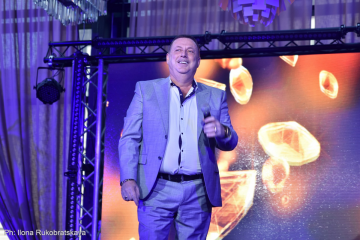 ИГОРЬ МИЗРАХ: «ЕСТЬ ДВЕ ТАЙНЫ, КОТОРЫХ ЛЮДЯМ НЕ ПОСТИЧЬ НИКОГДА – ЭТО МУЗЫКА И ЛЮБОВЬ»! ИГОРЬ МИЗРАХ: «ЕСТЬ ДВЕ ТАЙНЫ, КОТОРЫХ ЛЮДЯМ НЕ ПОСТИЧЬ НИКОГДА – ЭТО МУЗЫКА И ЛЮБОВЬ»!