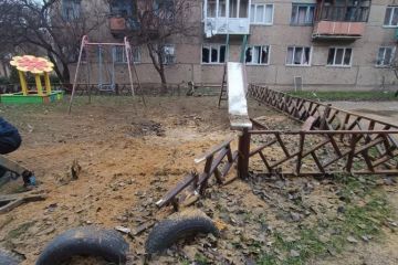 російські терористи обстріляли Курахове, що на Донеччині: 2 людини загинули російські терористи обстріляли Курахове, що на Донеччині: 2 людини загинули