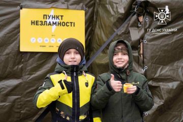 Майже 370 тисяч громадян отримали допомогу в Пунктах незламності ДСНС Майже 370 тисяч громадян отримали допомогу в Пунктах незламності ДСНС