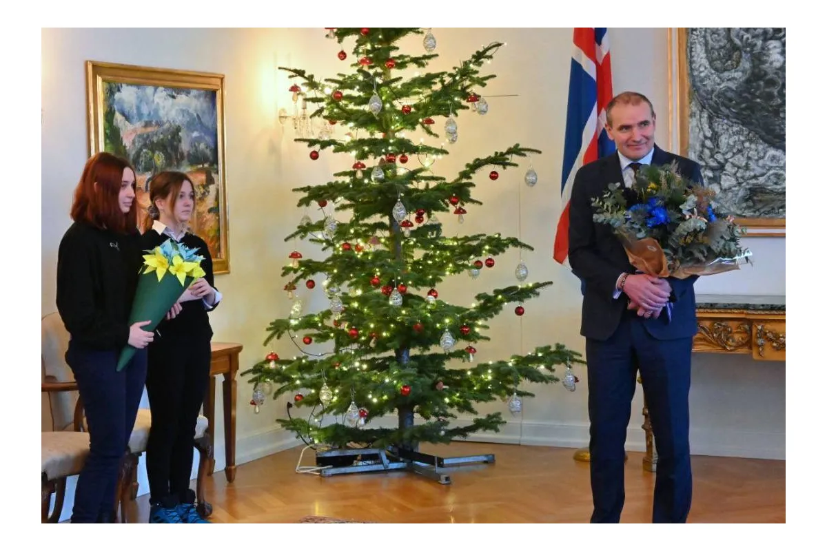 Президент Ісландії прийняв українських дітей 
