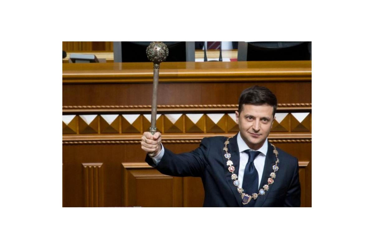 Невже Володимир Зеленський планує іти на другий строк? Невже Володимир Зеленський планує іти на другий строк?