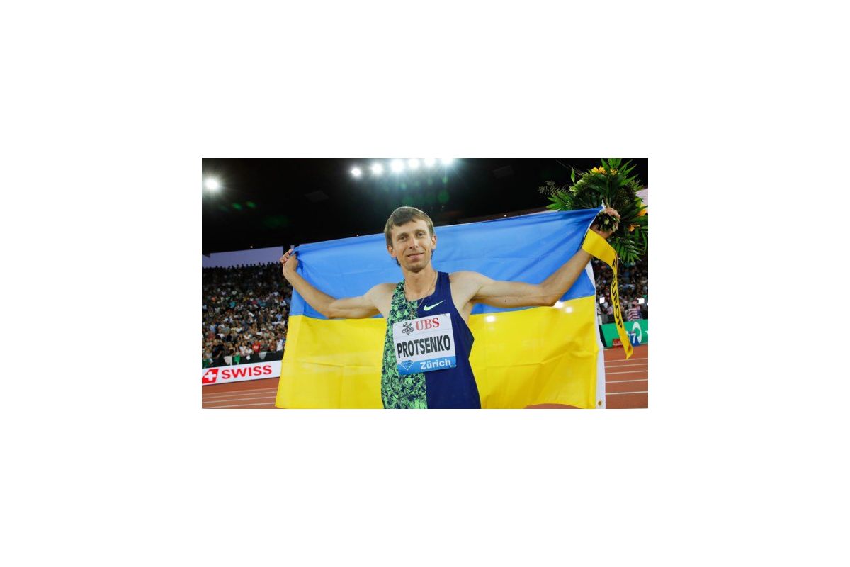 Тріумфальна перемога нашого спортсмена під час змагань з легкої атлетики в Італії! Тріумфальна перемога нашого спортсмена під час змагань з легкої атлетики в Італії!