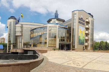 УАФ звернулася з вимогою до УЄФА і ФІФА про заборону російським клубам грати спаринги УАФ звернулася з вимогою до УЄФА і ФІФА про заборону російським клубам грати спаринги