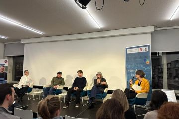 У Берліні була представлена книга "Україна в фокусі: розпізнати пропаганду, зрозуміти факти" У Берліні була представлена книга "Україна в фокусі: розпізнати пропаганду, зрозуміти факти"