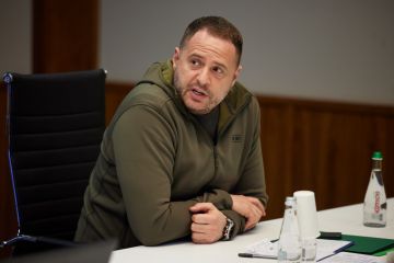 Влада працює над підтримкою регіонів, які опинилися у важкій ситуації через російське вторгнення – Андрій Єрмак Влада працює над підтримкою регіонів, які опинилися у важкій ситуації через російське вторгнення – Андрій Єрмак