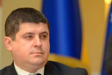 Бурбак, Максим Юрьевич Бурбак, Максим Юрьевич