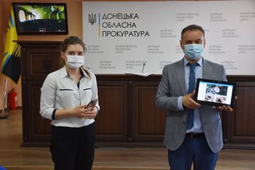 Прокурори Донеччини взяли участь у семінарі щодо розслідування злочинів у сфері охорони довкілля (ФОТО) Прокурори Донеччини взяли участь у семінарі щодо розслідування злочинів у сфері охорони довкілля (ФОТО)