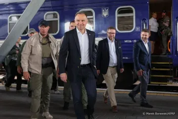 ​До Києва з неоголошеним візитом прибув президент Польщі Анджей Дуда