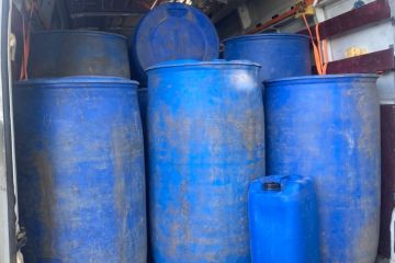 На Київщині викрито осіб, які намагались перевезти незаконно виготовлених 5 тон спирту На Київщині викрито осіб, які намагались перевезти незаконно виготовлених 5 тон спирту