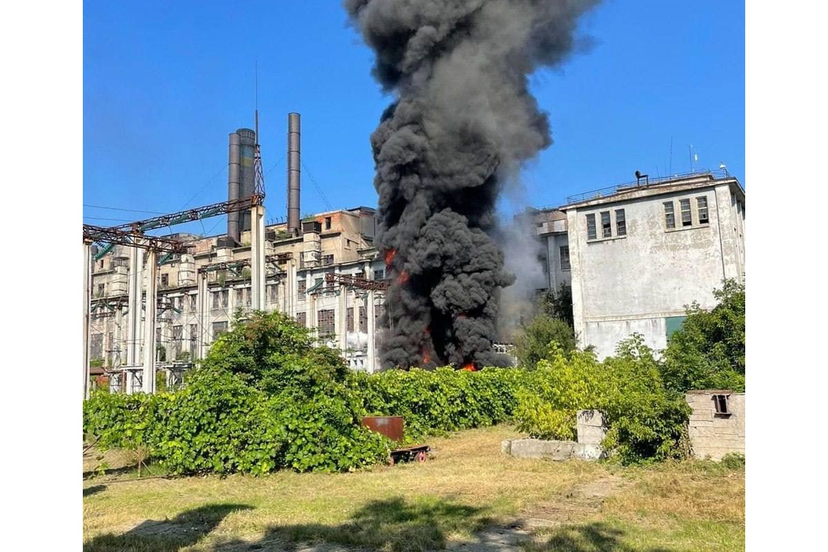 Внаслідок російського обстрілу ТЕЦ на Харківщині загинув поліцейський Внаслідок російського обстрілу ТЕЦ на Харківщині загинув поліцейський
