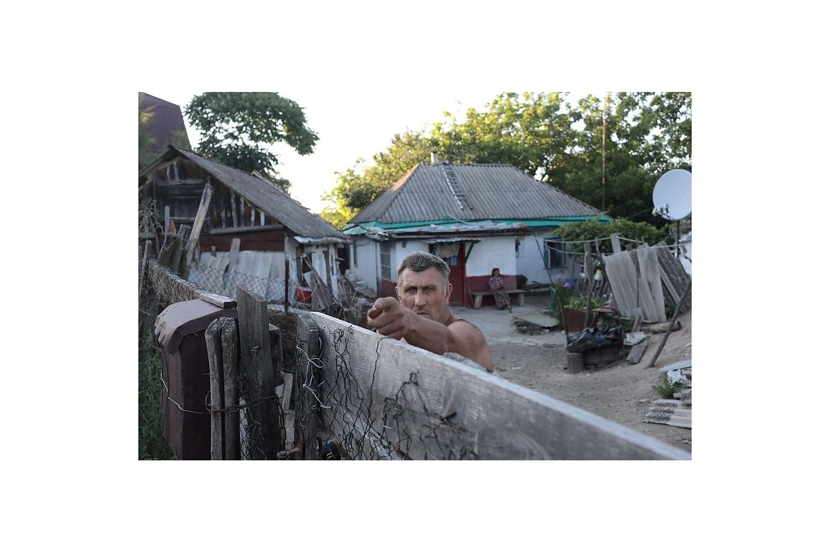 ФОТОВИСТАВКА «ХАТИ, ЯРИ І ЛЮДИ. ВИГНАННЯ В РАЙ» ФОТОВИСТАВКА «ХАТИ, ЯРИ І ЛЮДИ. ВИГНАННЯ В РАЙ»