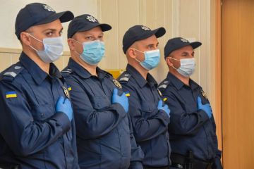 Одразу три установи системи правосуддя на Донеччині, Одещині та Львівщині перейшли під охорону Служби судової охорони Одразу три установи системи правосуддя на Донеччині, Одещині та Львівщині перейшли під охорону Служби судової охорони