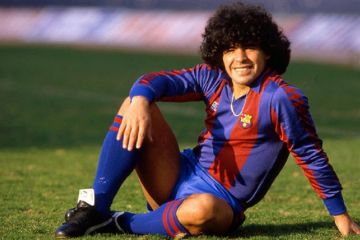 Дочери Марадоны о матче Барселоны и Боки: Они делают бизнес из смерти отца Дочери Марадоны о матче Барселоны и Боки: Они делают бизнес из смерти отца