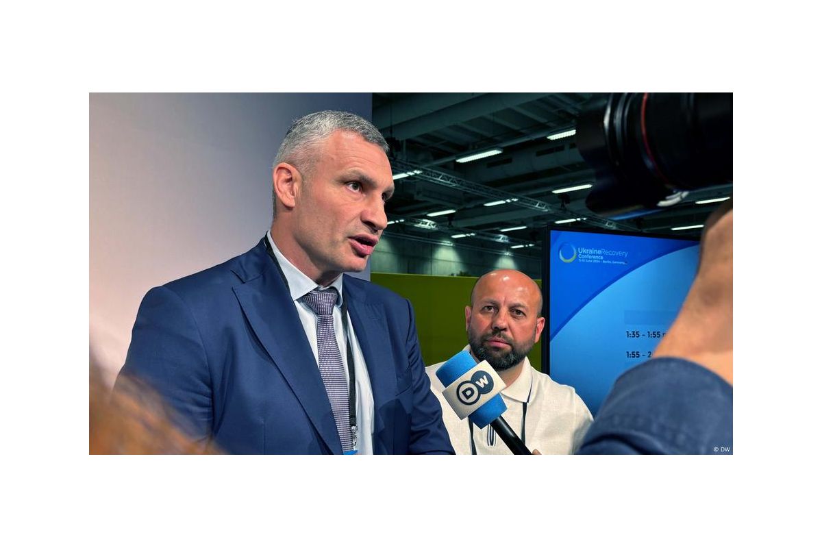 Кличко просить місію Ради Європи оцінити тиск на місцеве самоврядування в Україні Кличко просить місію Ради Європи оцінити тиск на місцеве самоврядування в Україні