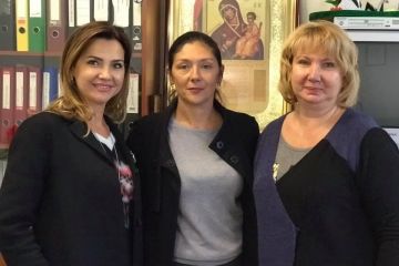 Петровский Александр Владимирович: В детский дом привезли чудесные платья для девочек Петровский Александр Владимирович: В детский дом привезли чудесные платья для девочек